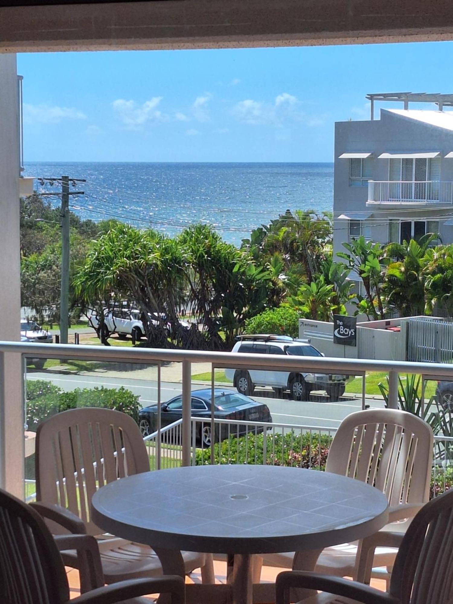 Pandanus Coolum Beach Exterior photo